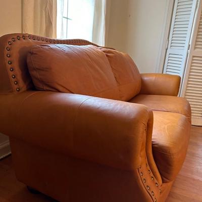 Natale Furniture Loveseat