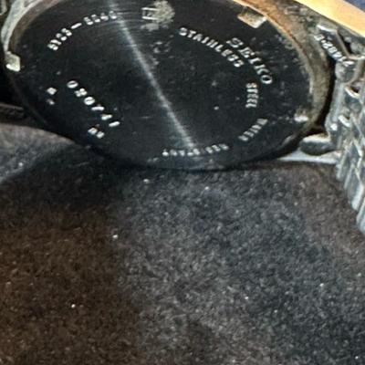 Lot 152 two Seiko  menâ€™s wrist watches