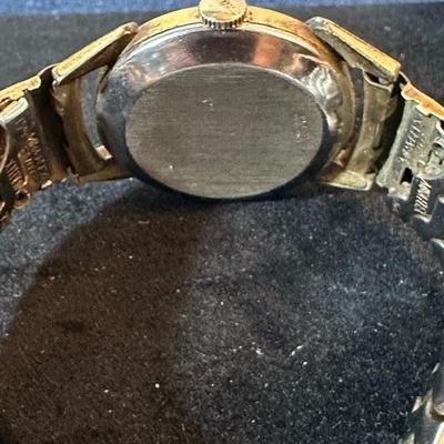 Lot 153 two Gruen mens watches