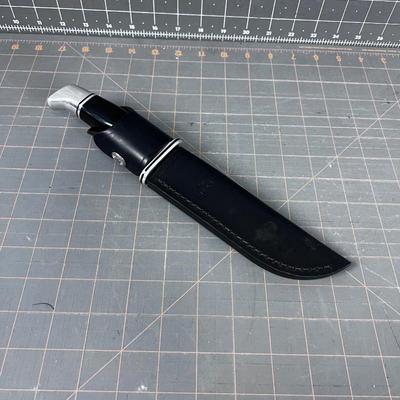 Buck 119 Fixed Blade Knife with Sheath