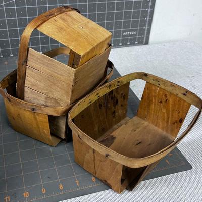 Vintage Berry & Fruit Baskets