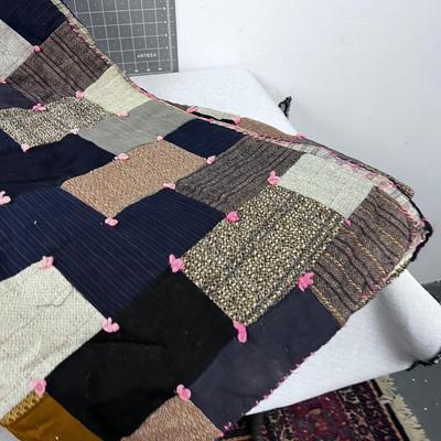 Antique Quilt Utilitarian Dark Colors