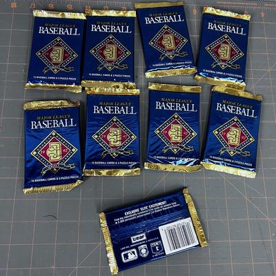 (9)- 1992 Major League Base Ball Card Sealed. By Donruss 