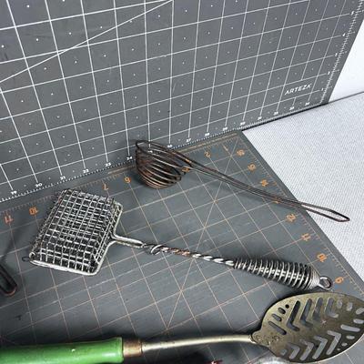 Antique Kitchen Utensils