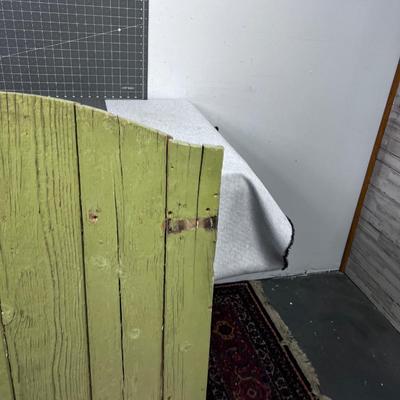 Celery Color CUTE Little Wood Gate