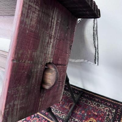 Barn Wood Lien Shelf 