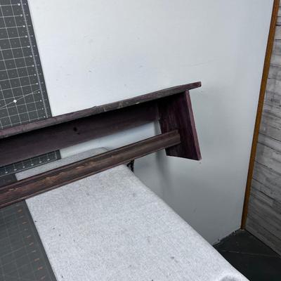 Barn Wood Lien Shelf 