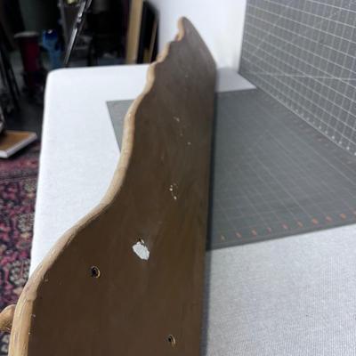 Scalloped Board with Racks 