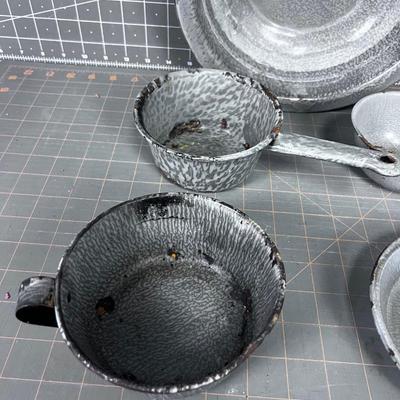 Gray Graniteware (Metal 5 Pieces) Cups and Bowls
