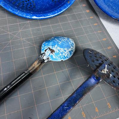 Blue Graniteware, Metal (8 Pieces) 