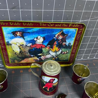 Tin Nursey Rhyme Tea Set (For Play) 
