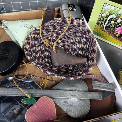 Tray of Do Da's: Candle, Wall Pockets, Tins, Sunflower