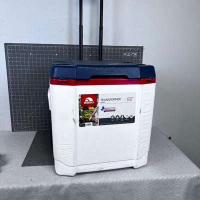 Igloo Box Cooler on Wheels with Handle