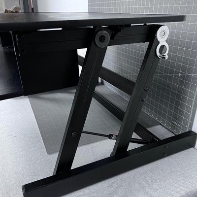 Pop Up Desk for Work Station. 