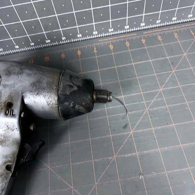 Campbell HAUSFELD 1/2 Inch Impact Wrench