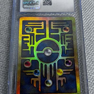 PokÃ©mon (2000) MINT Graded 8 