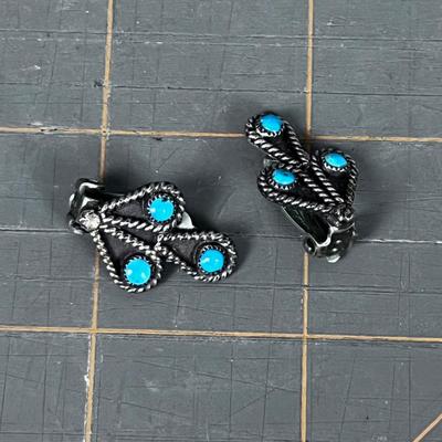 Silver Clip on with 3 Small Turquoise Stones