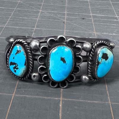 L. NEZ Bracelet Turquoise and Silver OLD PAWN