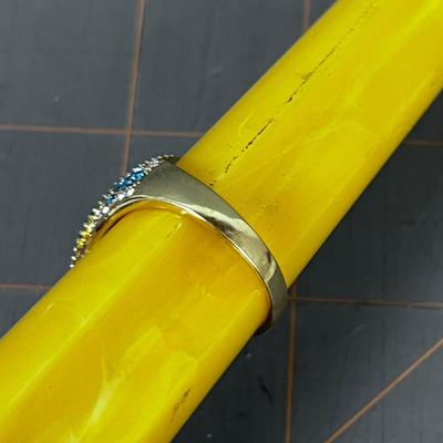Very Sparkly Aqua Marine CUTE Oval