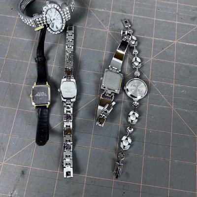 5 Ladies Costume Watches - It's Time! 
