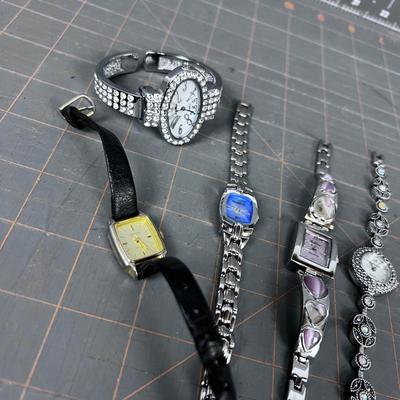 5 Ladies Costume Watches - It's Time! 