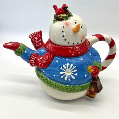 6 Christmas Tea Pot Lot