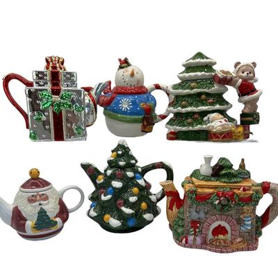 6 Christmas Tea Pot Lot