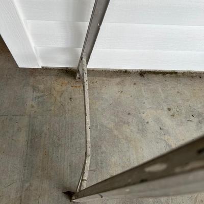 CAPRUM 6 Foot Aluminum Ladder