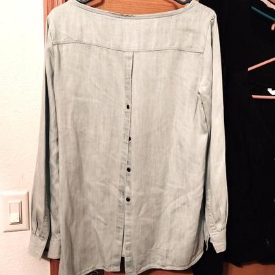 LADIES TOPS-SWEATERS AND WOOL BLAZER