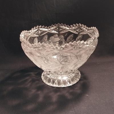 LEAD CRYSTAL BOWLS AND DISH WITH LID