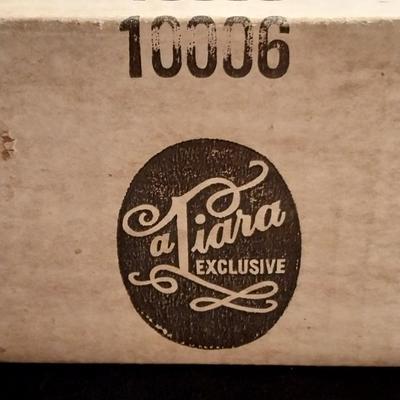 TIARA FROSTED GLASS MUGS