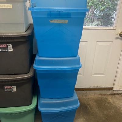 Lot of 14 Totes