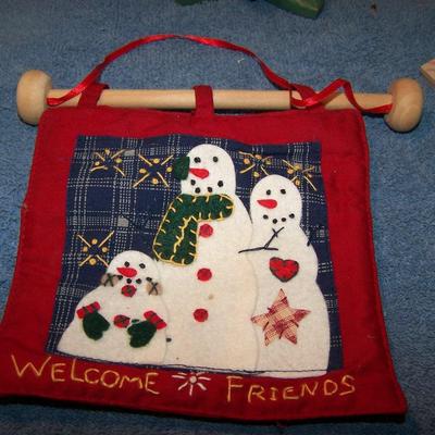 LOT 22  FAB COLLECTABLE CHRISTMAS