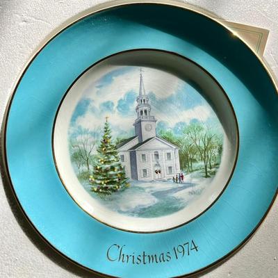 1974 Christmas Plate