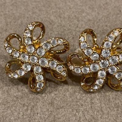Swarovski star shaped clip on earrings