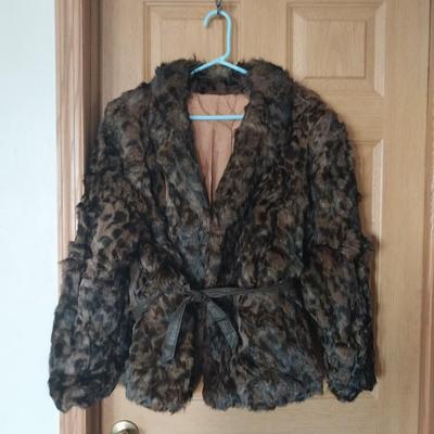 NICE LADIES FUR JACKET WITH BELT