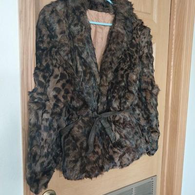 NICE LADIES FUR JACKET WITH BELT