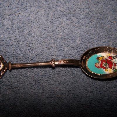 LOT 74 GREAT COLLECTABLE COOKIE MOLD/STAMPS & SILVER/ENAMEL SANTA SPOON