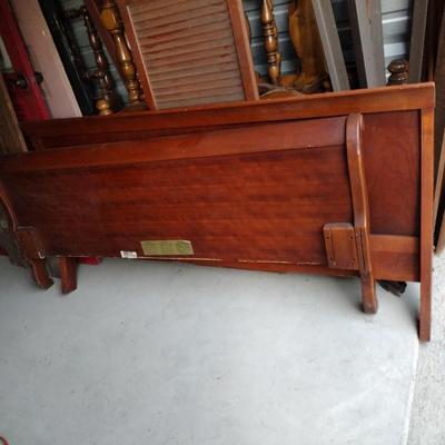 Sleigh Bed