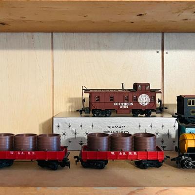 30+ Train Lot