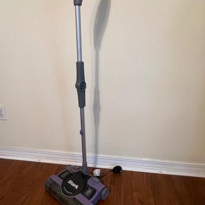 SHARK Navigator & Shark Rechargeable