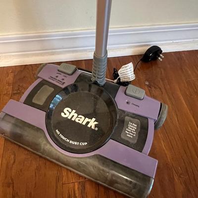 SHARK Navigator & Shark Rechargeable