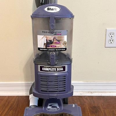 SHARK Navigator & Shark Rechargeable