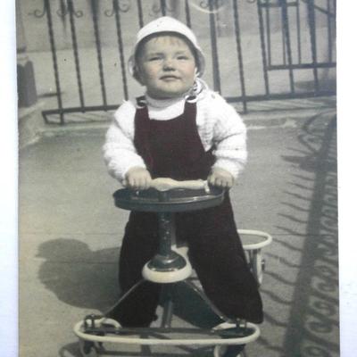 1950's photograph of Toddler in Walke