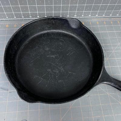 Antique  NATIONAL (Wagner)  Cast Iron Fry Pan