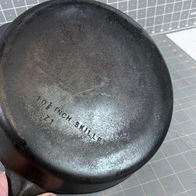 Number 8 Vintage Cast Iron