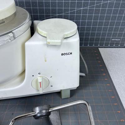 Bosch Mixer with Dough Hook & Beaters Included. 