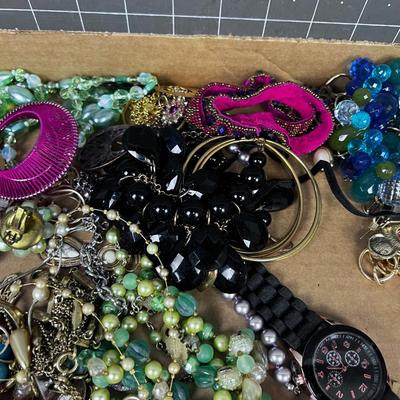 Tray of Costume Jewelry, Clunky Chunky VINTAGE