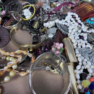 More Vintage with Shell Jewelry 