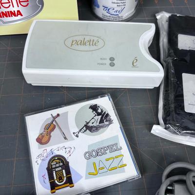 Bernina Palette Floppy Disc Drive for Bernina Sewing with a bunch of Patterns 